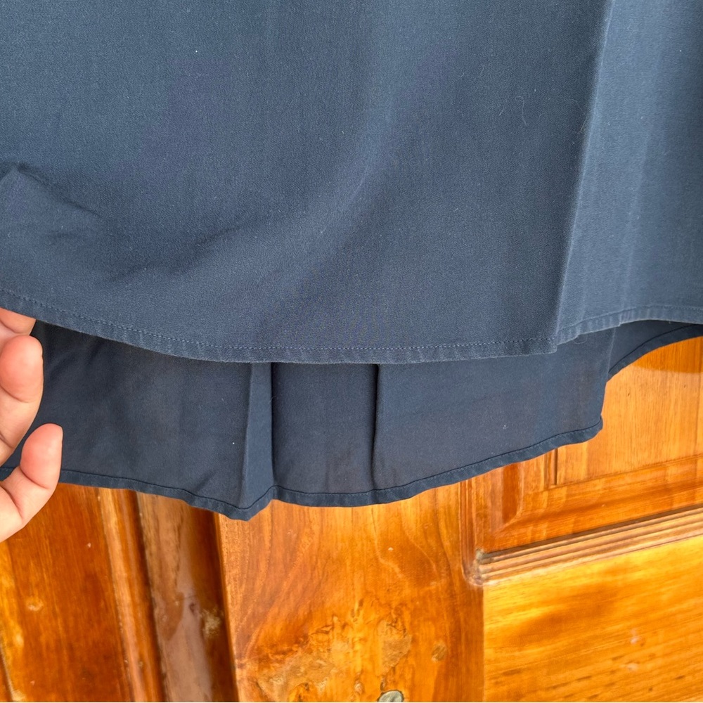 Uniqlo navy high low top. Used mildly. Size medium - Picture 4 of 6